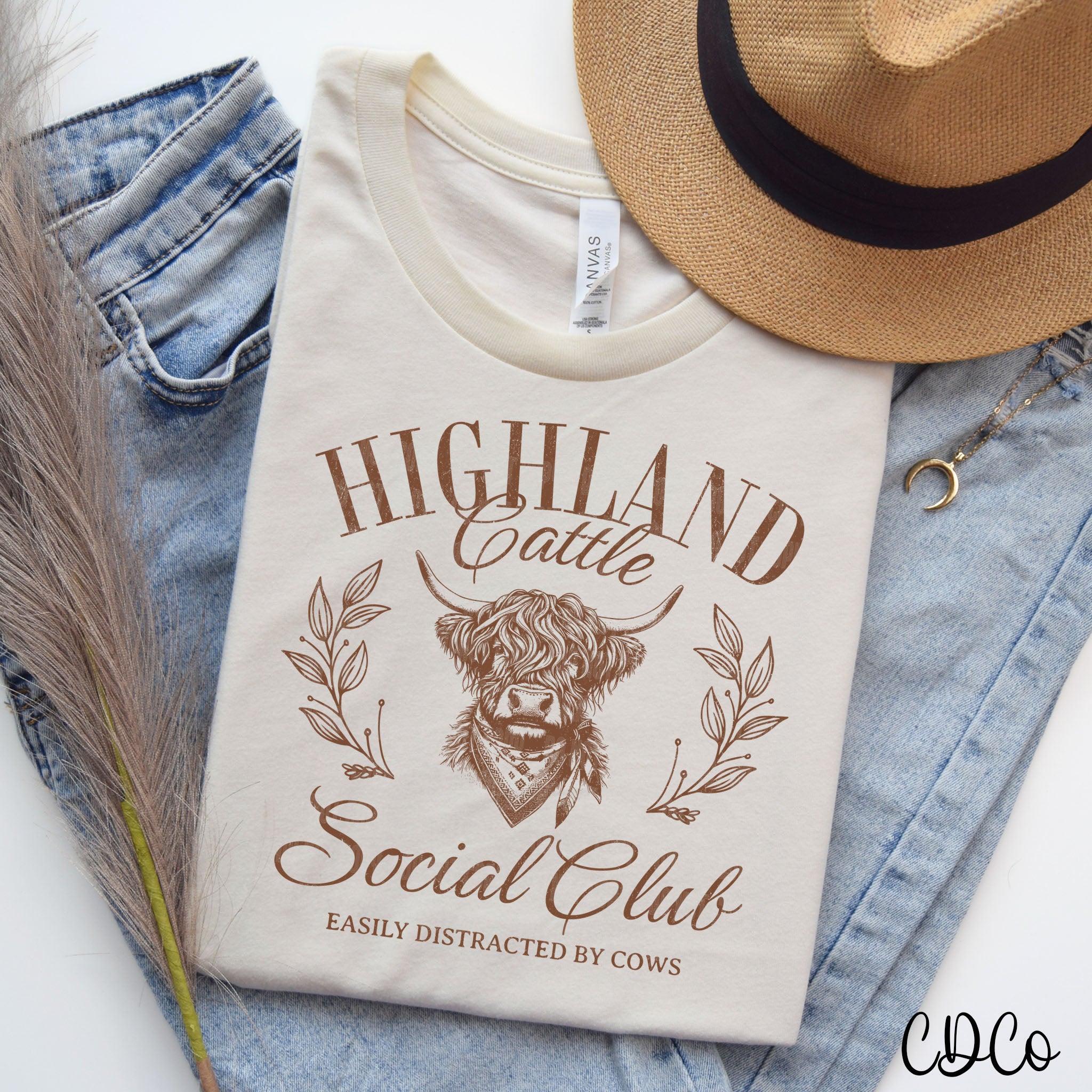 Highland Cattle Social Club (325°)