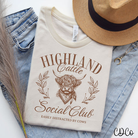 Highland Cattle Social Club (325°)